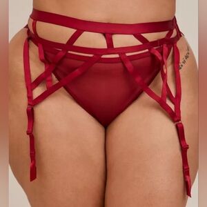 TORRID 3X Overt Strappy Garter - Red